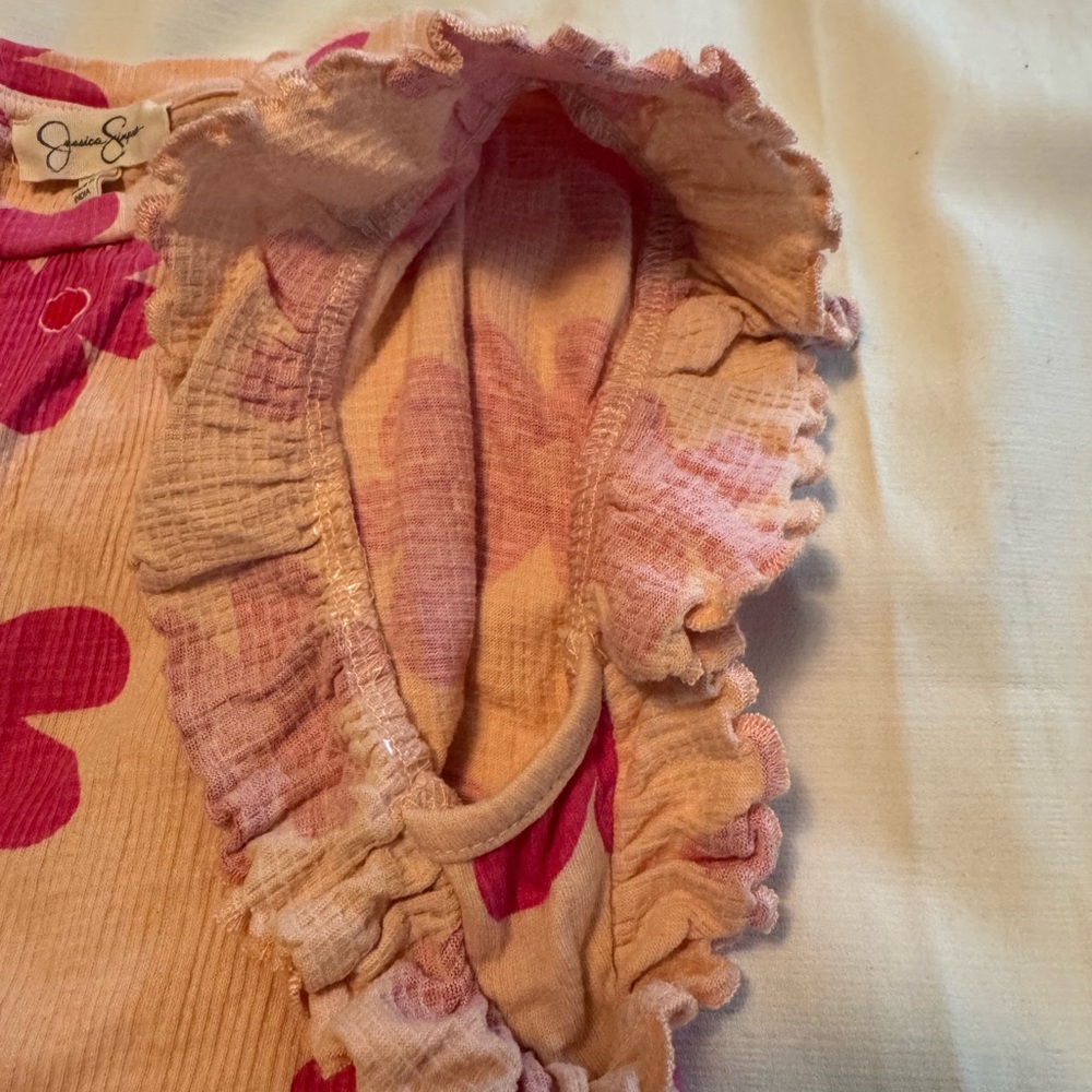 Jessica Simpson Pink Floral Ruffle Shoulder Flutter Sleeve Shirt 6 - Picture 4 of 6